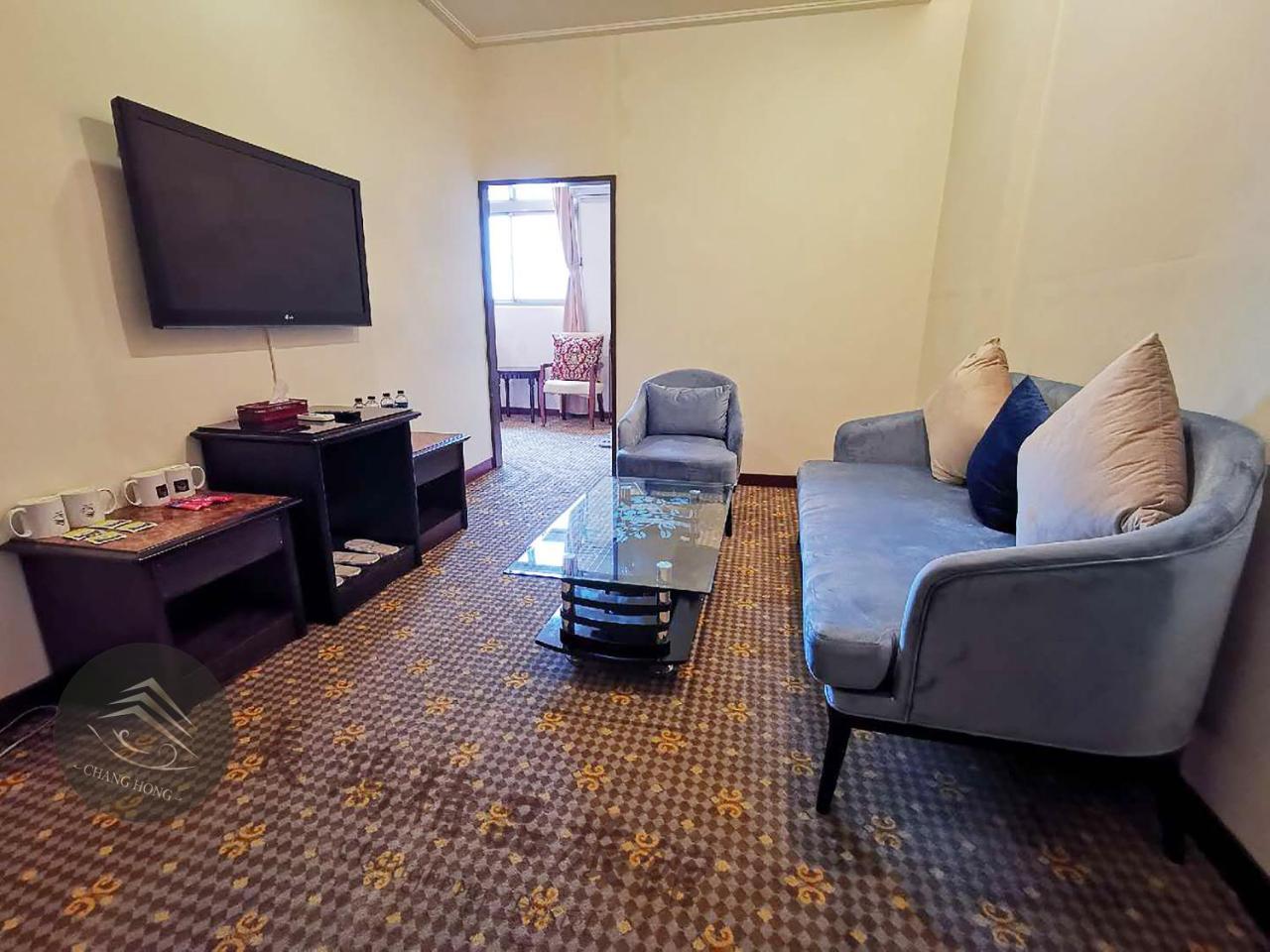 Chang Hong Hotel Jinning Eksteriør bilde